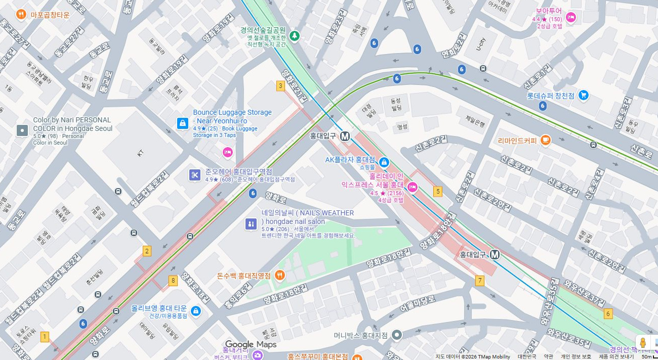 홍대입구역 3번 출구 주변 Google 지도. 빨간 핀이 안내하는 출구를 가리킵니다.